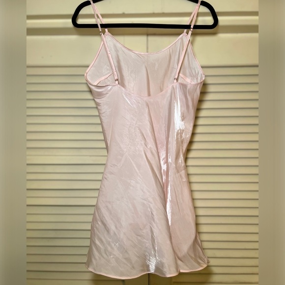 Victoria’s Secret Bias Cut Camisole Mini Slip Dress, size medium, shell pink - Picture 8 of 8